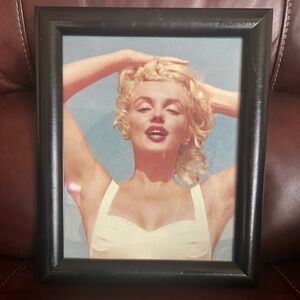 Elegant Black Picture Frame with Vintage Portrait